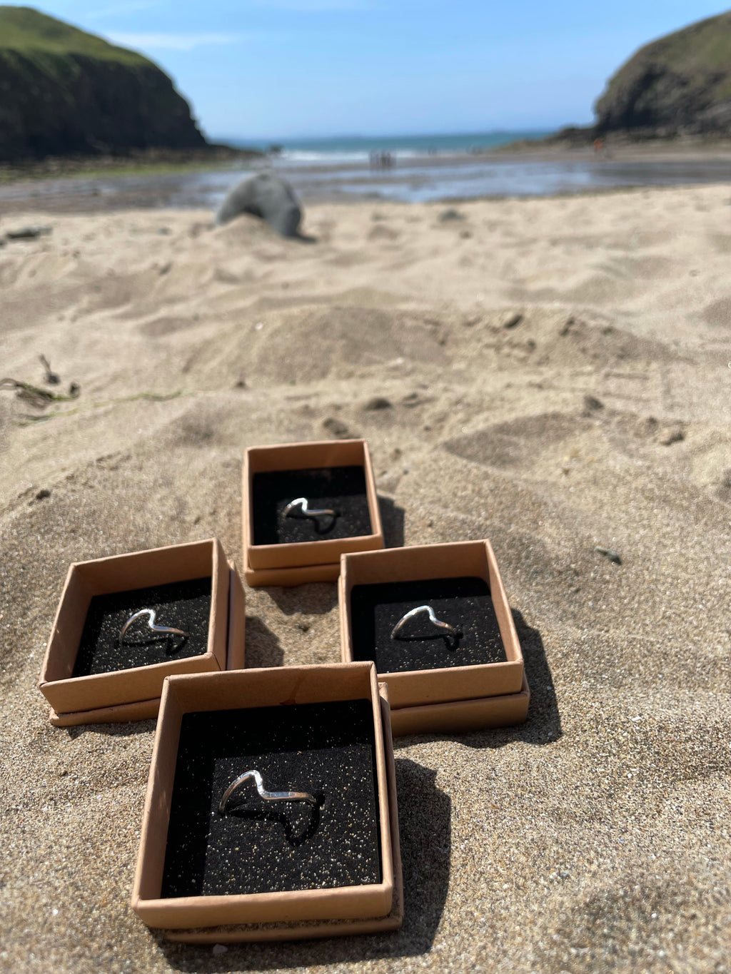 Adjustable wave ring